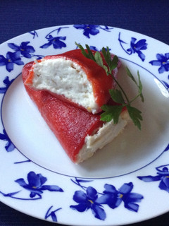 Una foto de Pimientos de piquillo rellenos de pescado