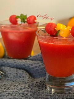 A picture of Watermelon Lemonade.