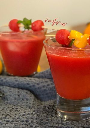 A picture of Watermelon Lemonade.