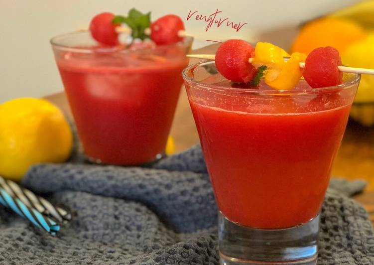 Steps to Prepare Watermelon Lemonade in 26 Minutes at Home