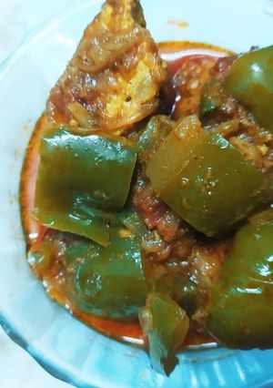 ক্যাপ্সিকাম ডিম ধোঁকা কারি (Capsicum dim dhoka curry recipe in Bengali) রেসিপির প্রধান ছবি