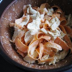 A picture of Carrot & Chicken Creamy ‘Goma-ae’ Salad.