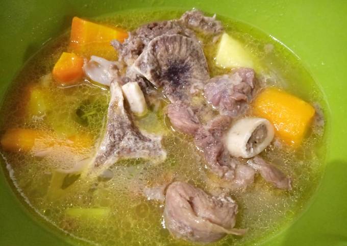 Langkah Mudah untuk Menyiapkan Sop Buntut ala Resto, Bisa Manjain Lidah