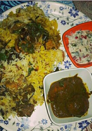 A picture of Chicken Biryani.