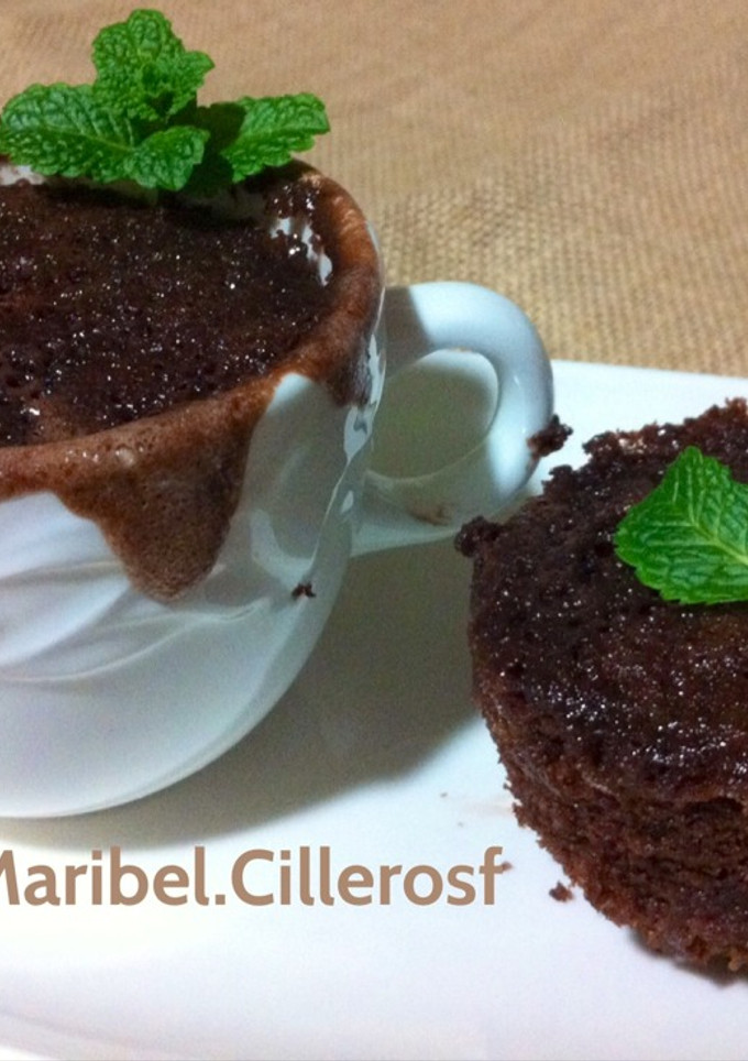 Una foto de Mug cake de chocolate y almendra