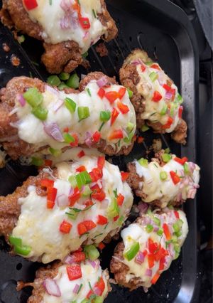 A picture of Crispy Chicken with Mozzarella.