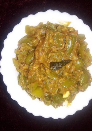 शिमला मिर्च मसाला (Shimla Mirch masala recipe in hindi) रेसिपी मुख्य फोटो