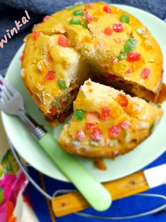 એગ્લેસ ટુટી ફ્રૂટી કેક(Eggless tutti Frutti Cake Recipe in Gujarati) રેસીપી મુખ્ય ફોટો