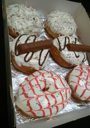 A picture of Glazzed donuts.