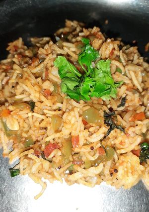 फ्राइड राइस (Fried rice recipe in Hindi) रेसिपी मुख्य फोटो