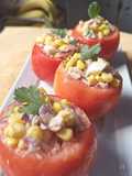 Tomate Relleno con Atún y Choclo