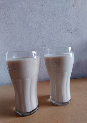 Una foto de Licuado de banana y peras maduritas
