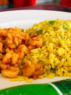 A picture of Fried rice with prawns.