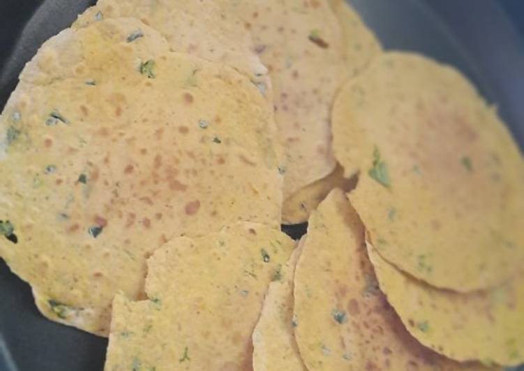 Steps to Make Ultimate Methi khakhra