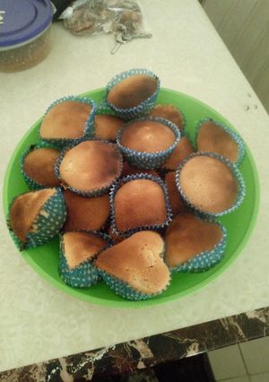 A picture of Vanilla cup cake.