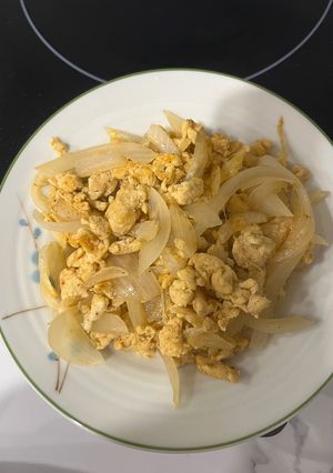 Hình của món Trứng xào hành.