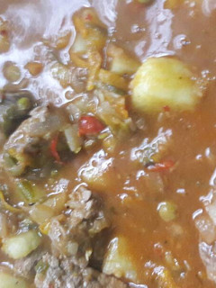Una foto de Bifes a la Criolla