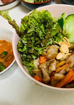 Hình của món Bún thịt xào.