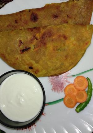 A picture of Carrot paratha.