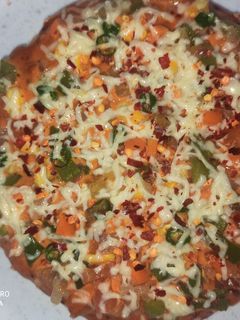 चीज पिझ्झा (cheese pizza recipe in marathi) रेसिपी चे मुख्य फोटो