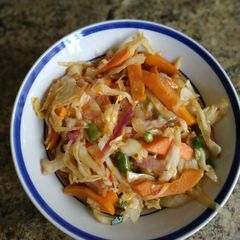 A picture of Cabbage sauce.