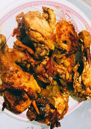 صورة لوصفة فراخ 🐓 بخلطه على النار وبالفرن متحمره 🐓