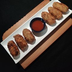 A picture of Red poha cutlets.