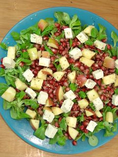 Una foto de Ensalada dulce de granada {FitKen}