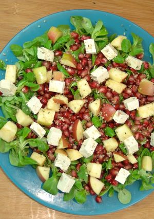 Una foto de Ensalada dulce de granada {FitKen}