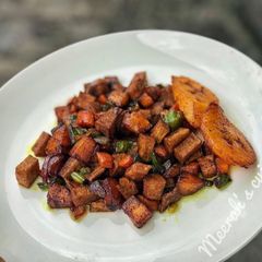 A picture of Yam and plantain stir fry.