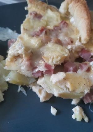 Une photo de Quiche jambon, Pomme de terre, camembert