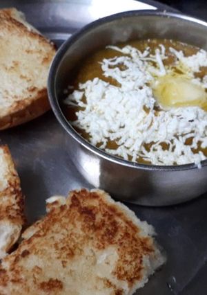 A picture of Pav bhaji.