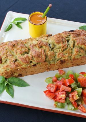 Une photo de Cake au Poulet et aux légumes séchés