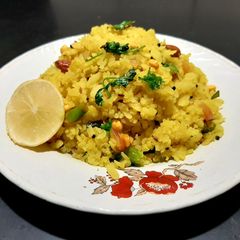 A picture of Aloo Poha.