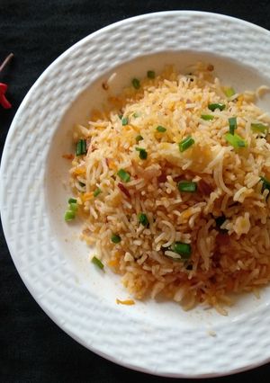 A picture of Schezwan fried rice.
