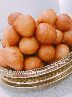 A picture of Coconut puff puff.