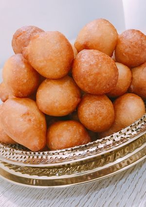 A picture of Coconut puff puff.