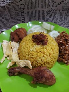Foto resep Nasi Kuning Magic Com