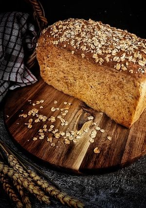 A picture of Cotswold Flour 8 Grain Loaf.