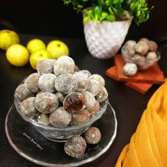 A picture of Chatpati Amla Goli or Gatagat.