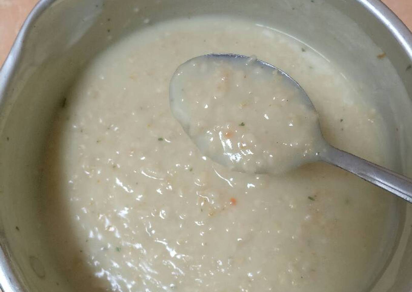 Bagaimana Menyiapkan Sup Cream Oat Ayam, Sempurna