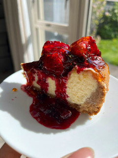 A picture of Strawberry cheesecake.