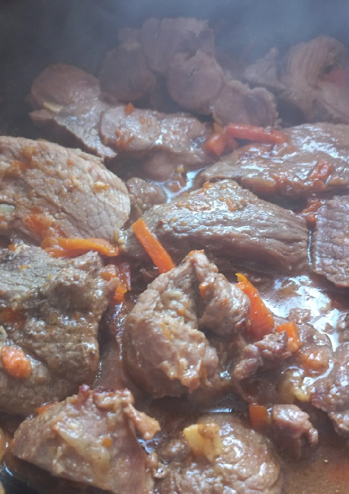 Una foto de Carne mechada en olla común