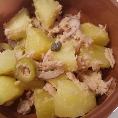 A picture of Tuna and potato salad.
