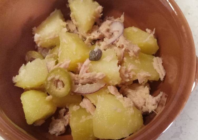 Recipe of Any-night-of-the-week Tuna and potato salad