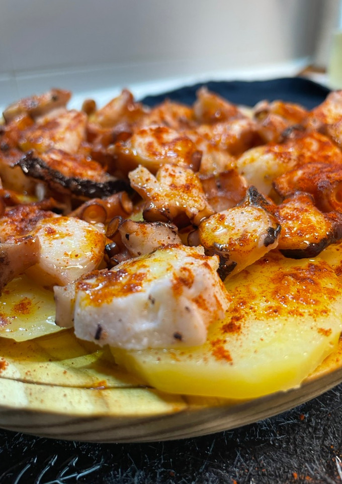 Una foto de Pulpo a la gallega
