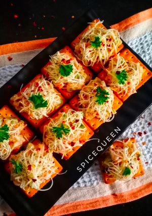 A picture of Biscuit Canapes.