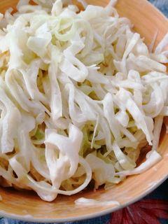 Una foto de Ensaladilla de col (repollo) 🥗