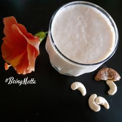 A picture of Anjeer-Kaju Milkshake.