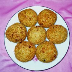 A picture of Cheesy chicken balls.